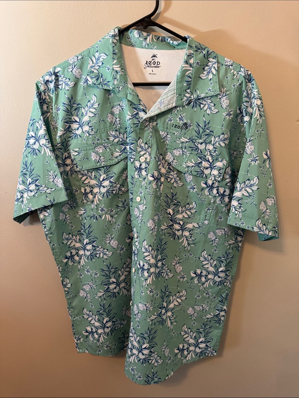Izod Mint Green Floral Short Sleeve Button-Down Shirt